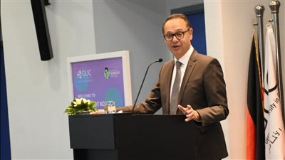 تعاون ثلاثي لوضع خارطة طريق لمشروع استراتيجي لاكتشاف وتصنيع الدواء بالذكاء الاصطناعي