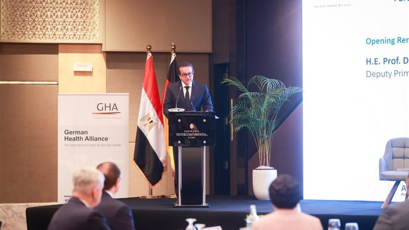 د.خالد عبدالغفار،