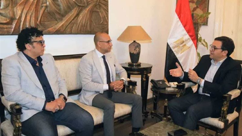 وزير الثقافة أحمد
