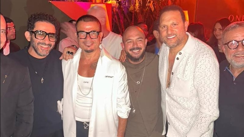 عمرو دياب يفتتح فندقه