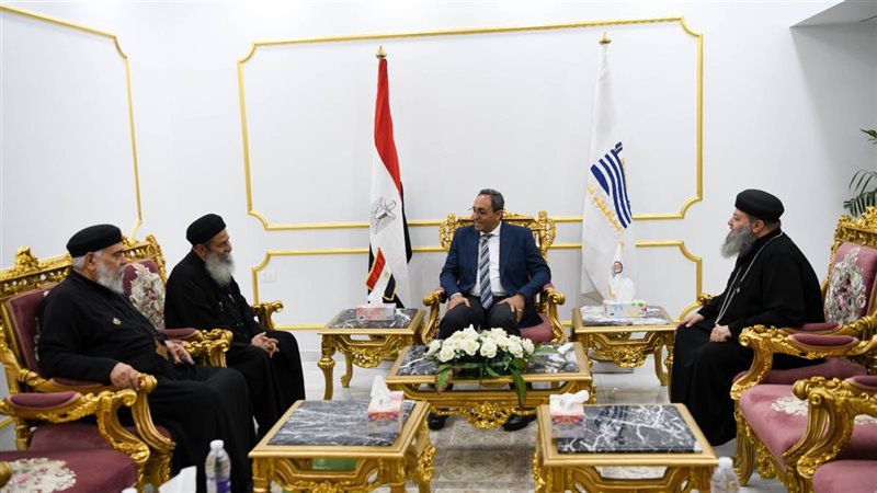 محافظ قنا، فيتو