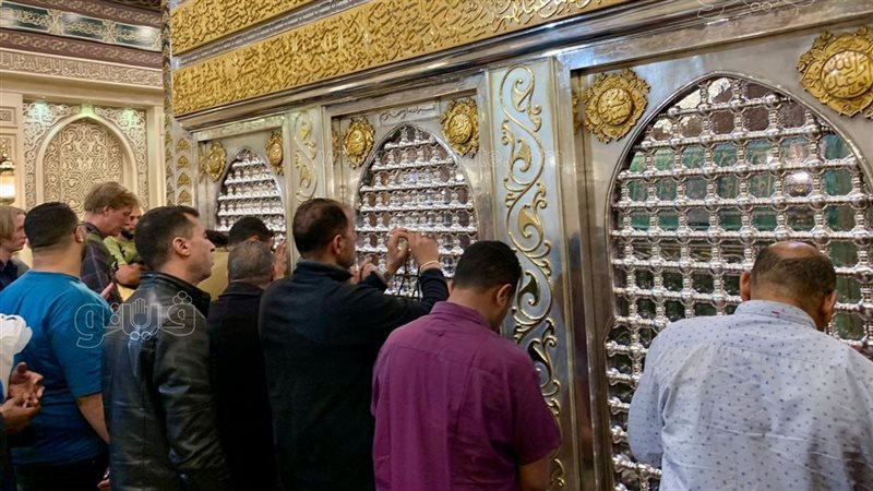 زوار مسجد الحسين،