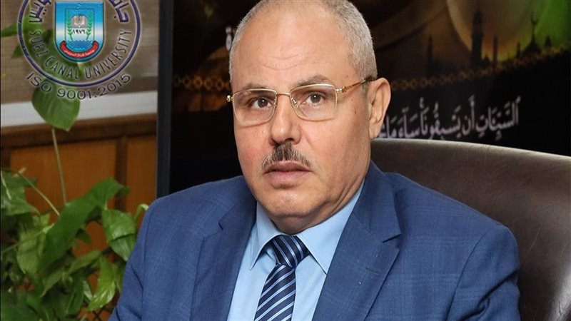 الدكتور ناصر مندور