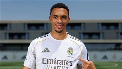 جماهير ليفربول تبدأ هجوما مبكرا ضد أرنولد 