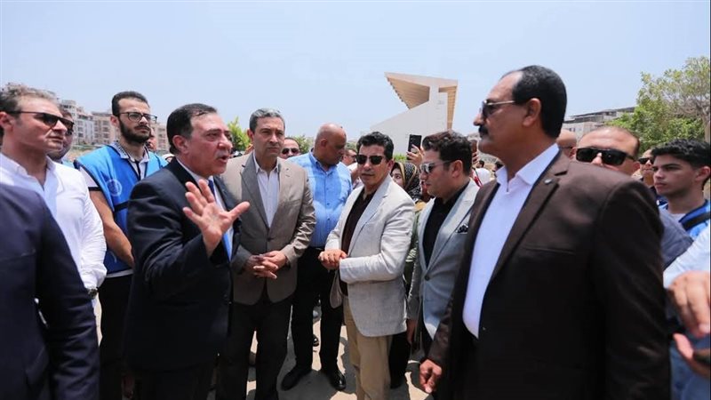 وزير الشباب والرياضة