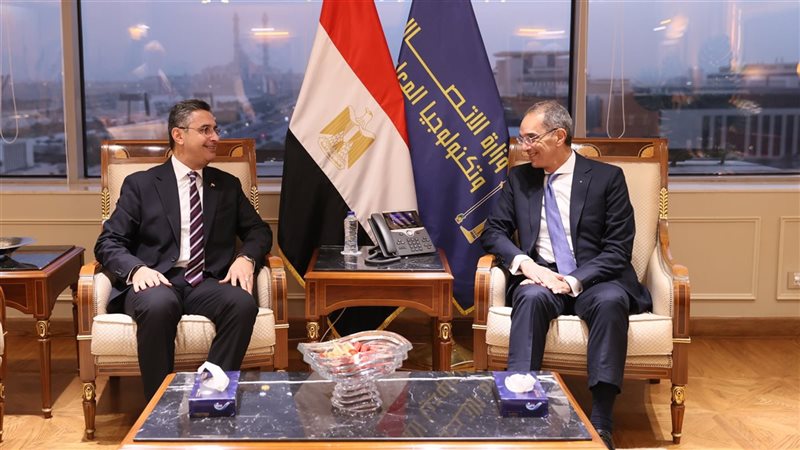 وزيري التموين والاتصالات