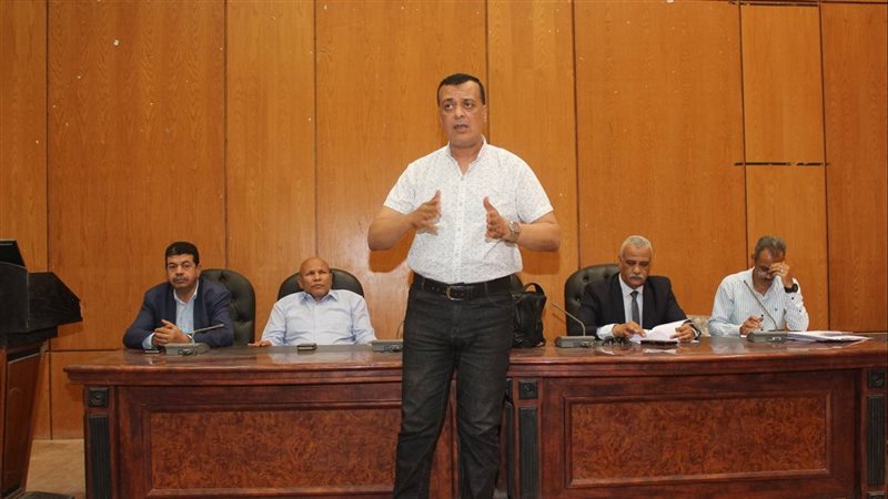  الدكتور محمد السيد،