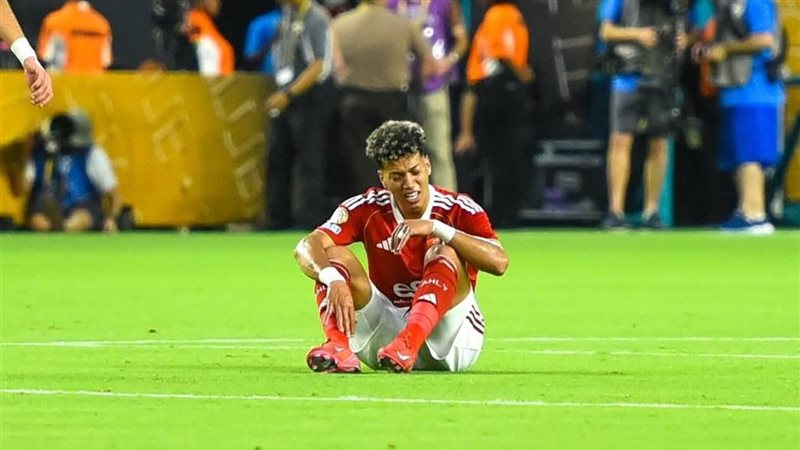 إمام عاشور لاعب الأهلي،