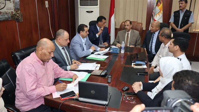 محافظ سوهاج يتفقد