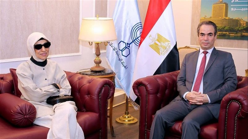 المسلماني مع إبنة