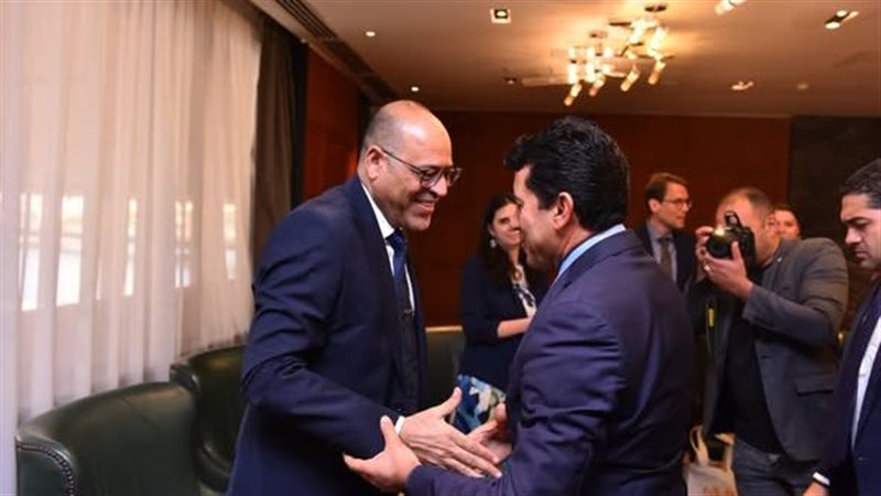 وزيرا العمل والشباب،