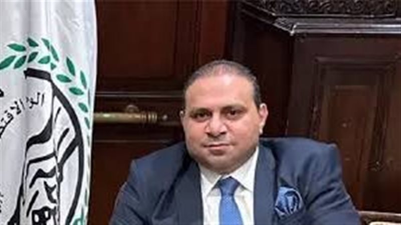  أحمد زكي، أمين عام