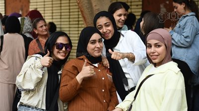 طالبات الثانوية العامة بلجان الدقي عن امتحان الإيطالي: مفيش أسهل من كده (فيديو) 