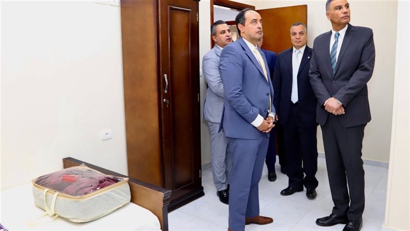 زيارة محافظ أسوان