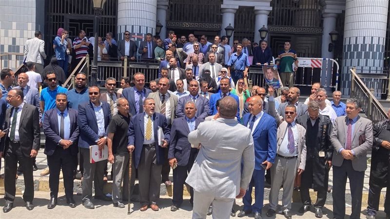 وقفات المحامين اعتراضًا