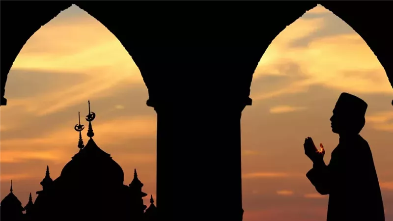 تفسير رؤية سماع الأذان