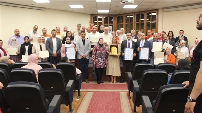 آداب عين شمس تحصل