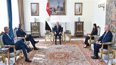 الرئاسة في أسبوع.. السيسي يوجه بتعزيز التعاون مع شركات القطاع الخاص.. يصدق على إطلاق مبادرة 