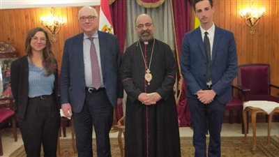 بطريرك الكاثوليك يستقبل السفير الفرنسي بمصر