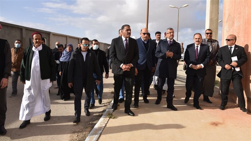 محافظ مطروح وأعضاء