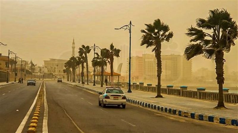 عاصفة ترابية 