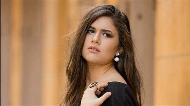 الفنانة الشابة ديانا