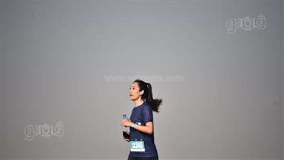الجميلات يتصدرن المشهد في نصف ماراثون الأهرامات | صور 