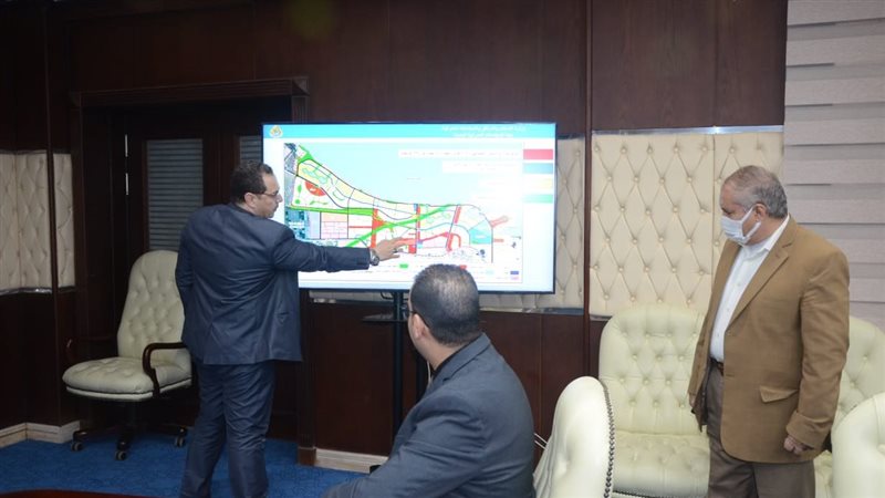 مناقشة مشروعات مدينة