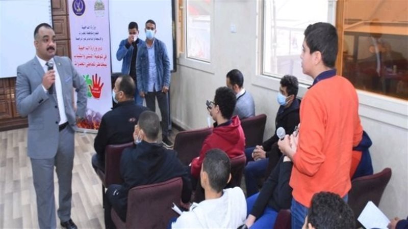ندوة توعية لطلاب