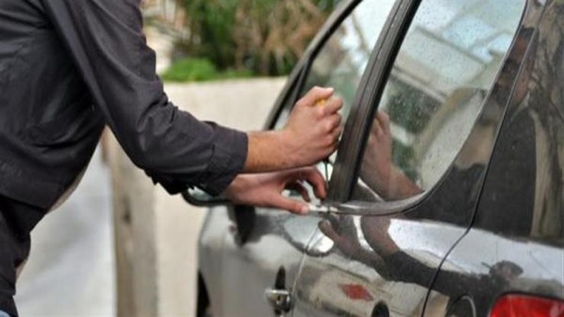 سرقة السيارات