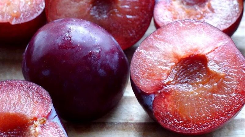 تفسير حلم البرقوق