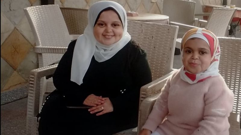 مي ومنى