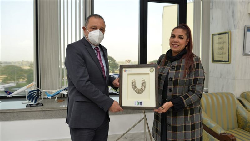 رئيس مصر للطيران