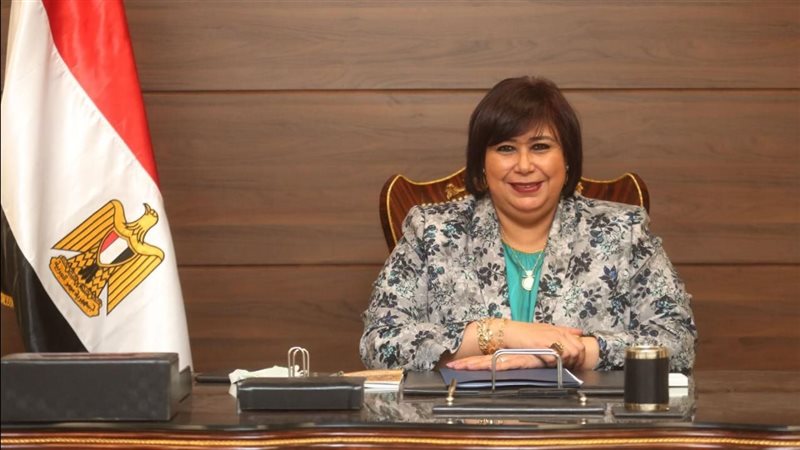 الدكتورة إيناس عبد
