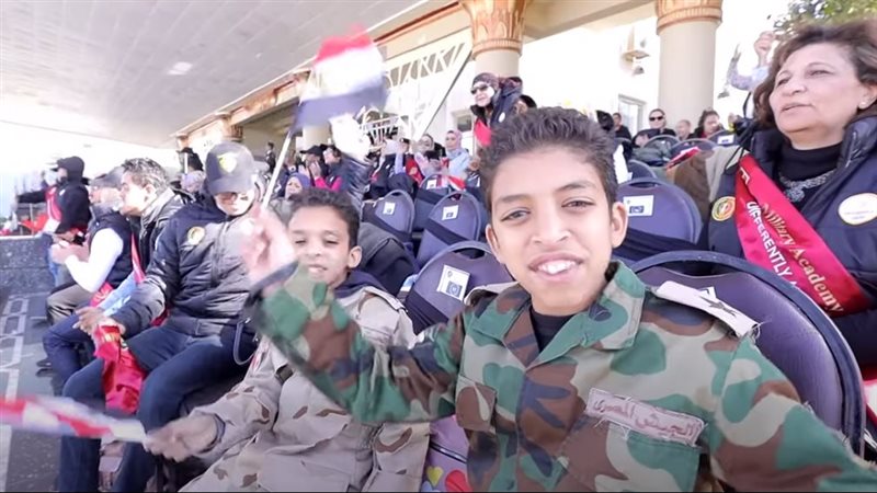 قادرون باختلاف من