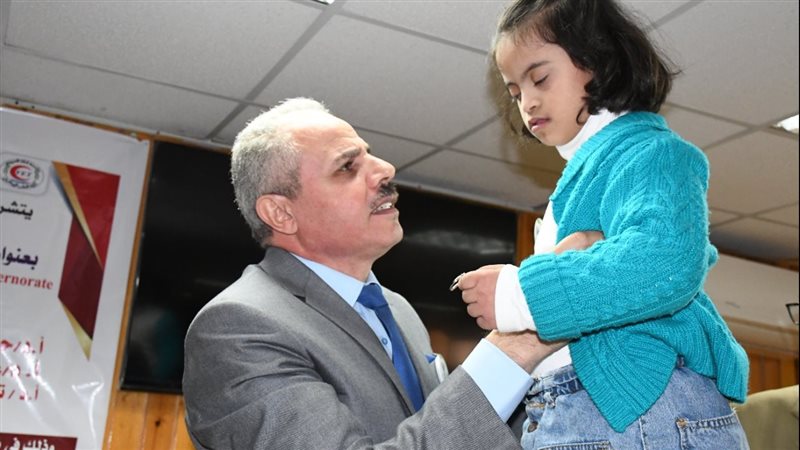 رئيس جامعة القناة