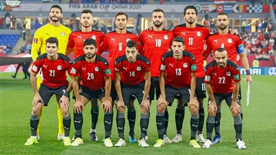 انتهاء الشوط الأول لمباراة مصر وقطر بالتعادل السلبي 