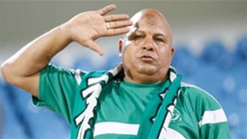 عادل شكل كبير مشجعي