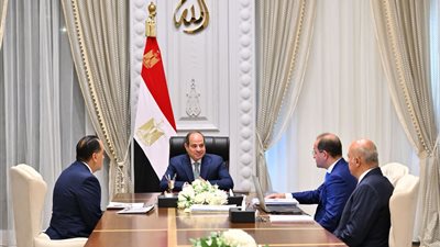 مؤشرات أولية، نجاح الحكومة في خفض رصيد الدين الخارجي لأجهزة الموازنة بمبلغ من 1 إلى 2 مليار دولار سنويًا