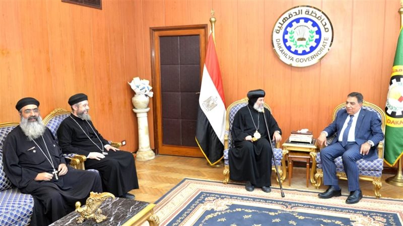 محافظ الدقهلية يستقبل