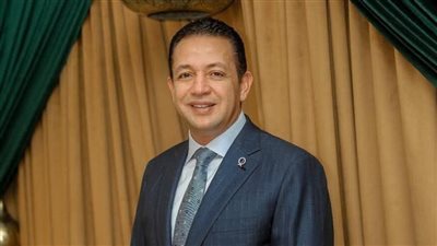 محمد سلامة يعلن انتهاء أزمة مرتبات العاملين بالاتحاد السكندري ويجتمع بلاعبي السلة والقدم