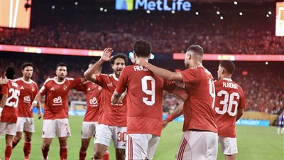 الأهلي في كأس العالم للأندية.. ودَّع المونديال بنقطتين فقط، وخسر 8,5 مليون دولار.. إهدار الفرص السهلة وراء الخروج من دور المجموعات.. ريبيرو يمنح اللاعبين راحة سلبية استعدادا للموسم المحلي الجديد