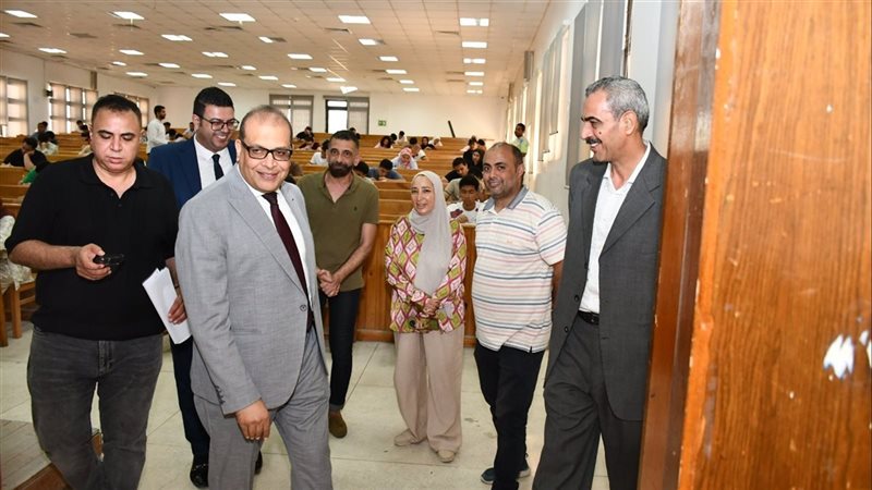 جولة باللجان الامتحانية