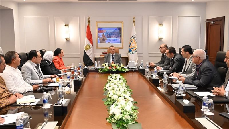 اجتماع محافظ جنوب