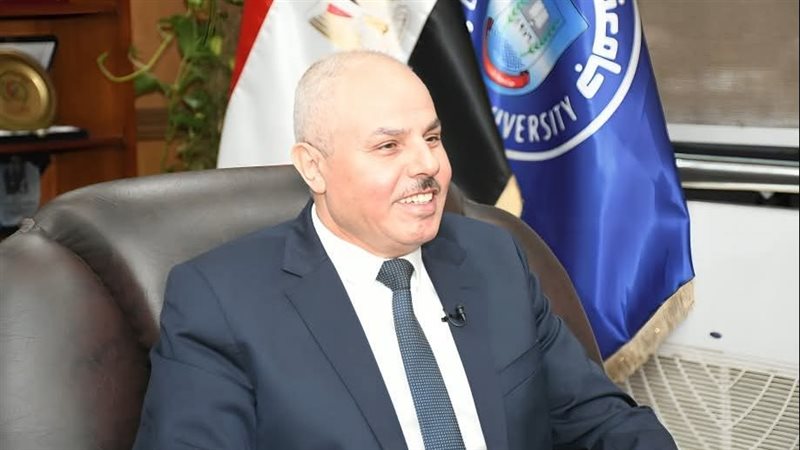 الدكتور ناصر مندور