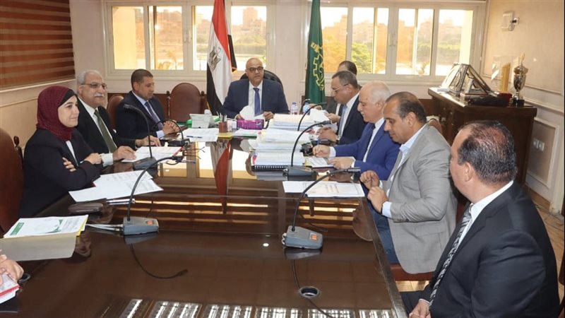 محافظ القليوبية خلال