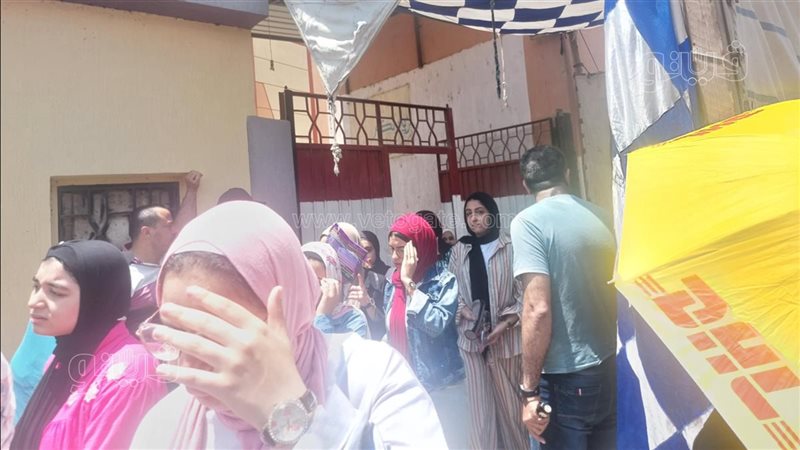 خروج طلاب الثانوية