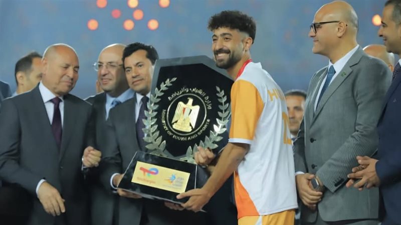 اللاعب حسين وفيق