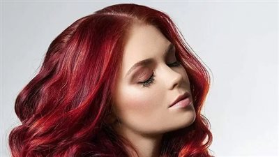 أبرزها تجنب غسله كثيرا، نصائح للعناية بالشعر المصبوغ