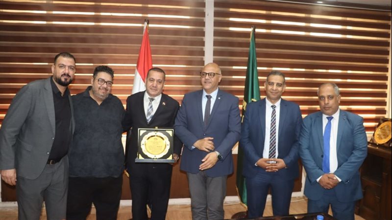 محافظ القليوبية خلال